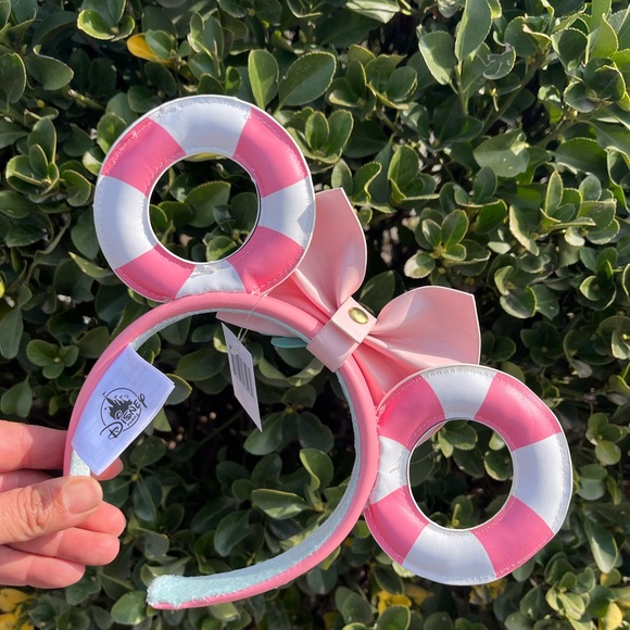 Disney Loungefly Minnie Mouse Vacation Style Ear Headband - Picture 2 of 5